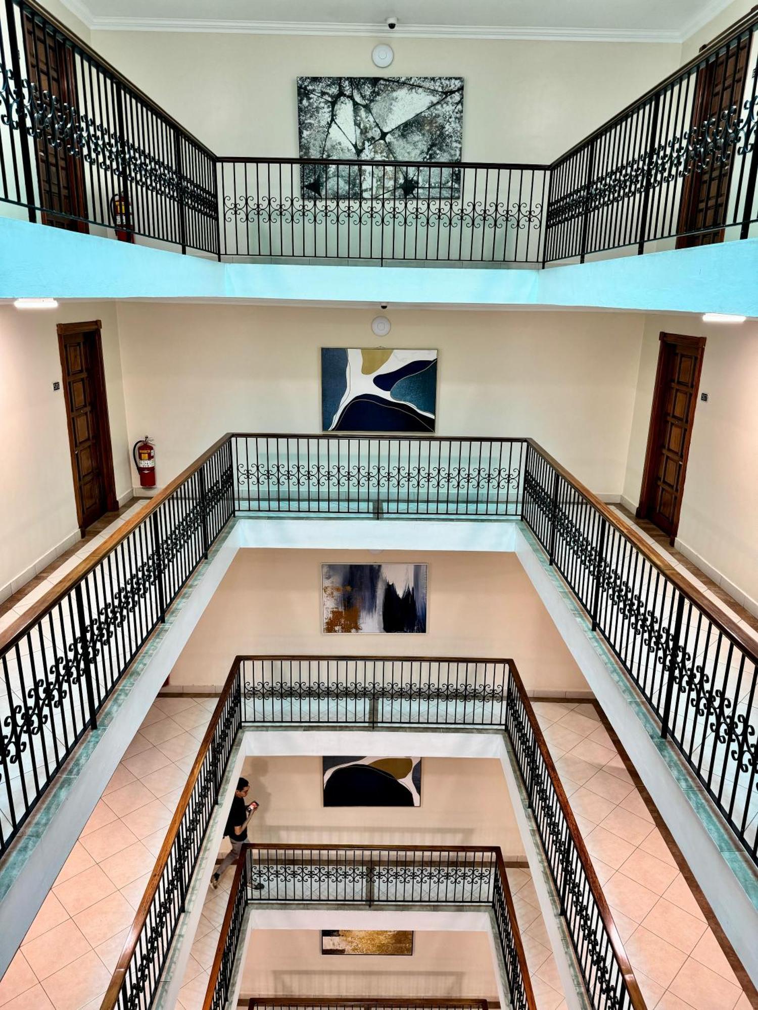 קולון Hotel Andros מראה חיצוני תמונה