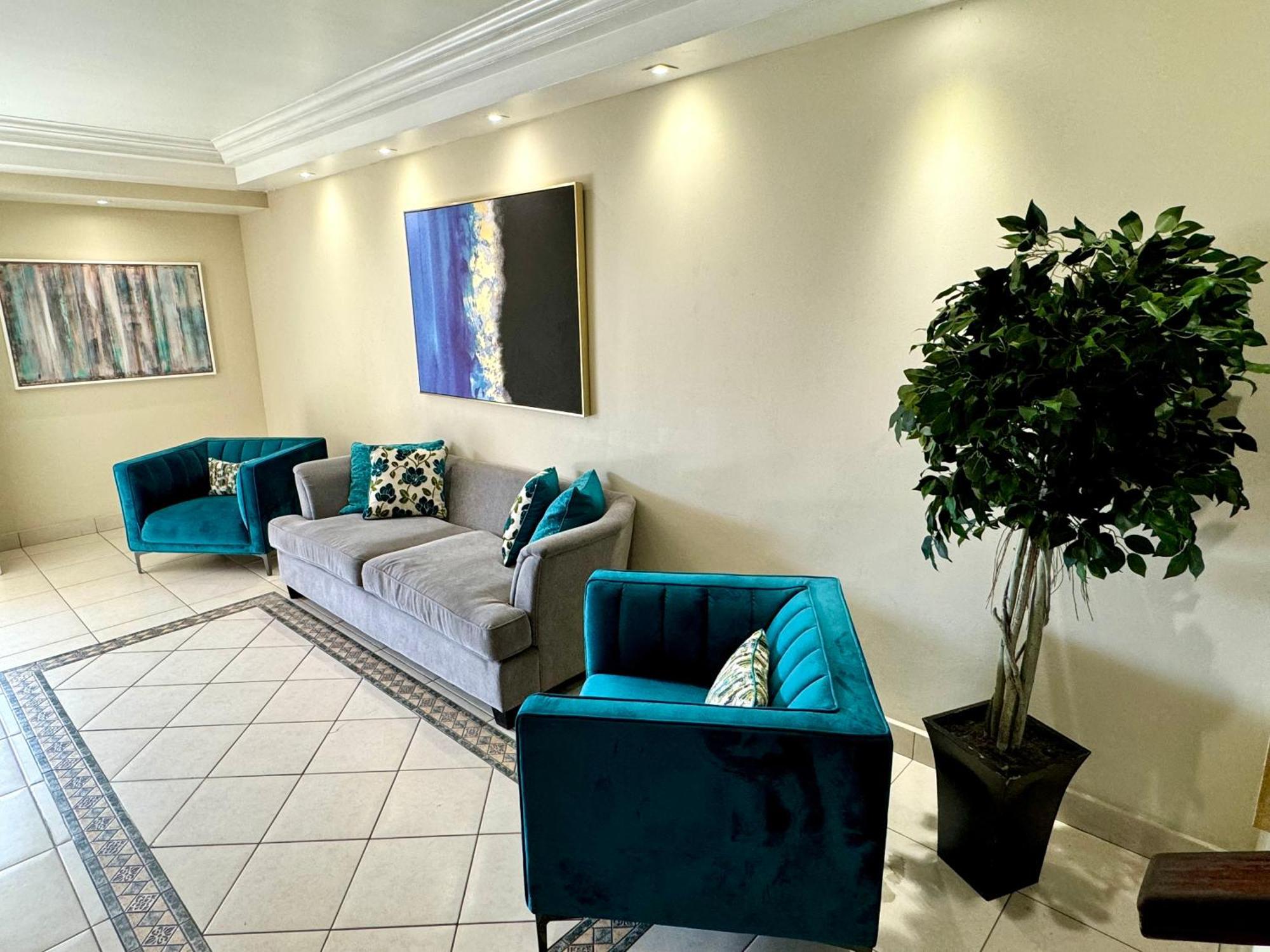 קולון Hotel Andros מראה חיצוני תמונה