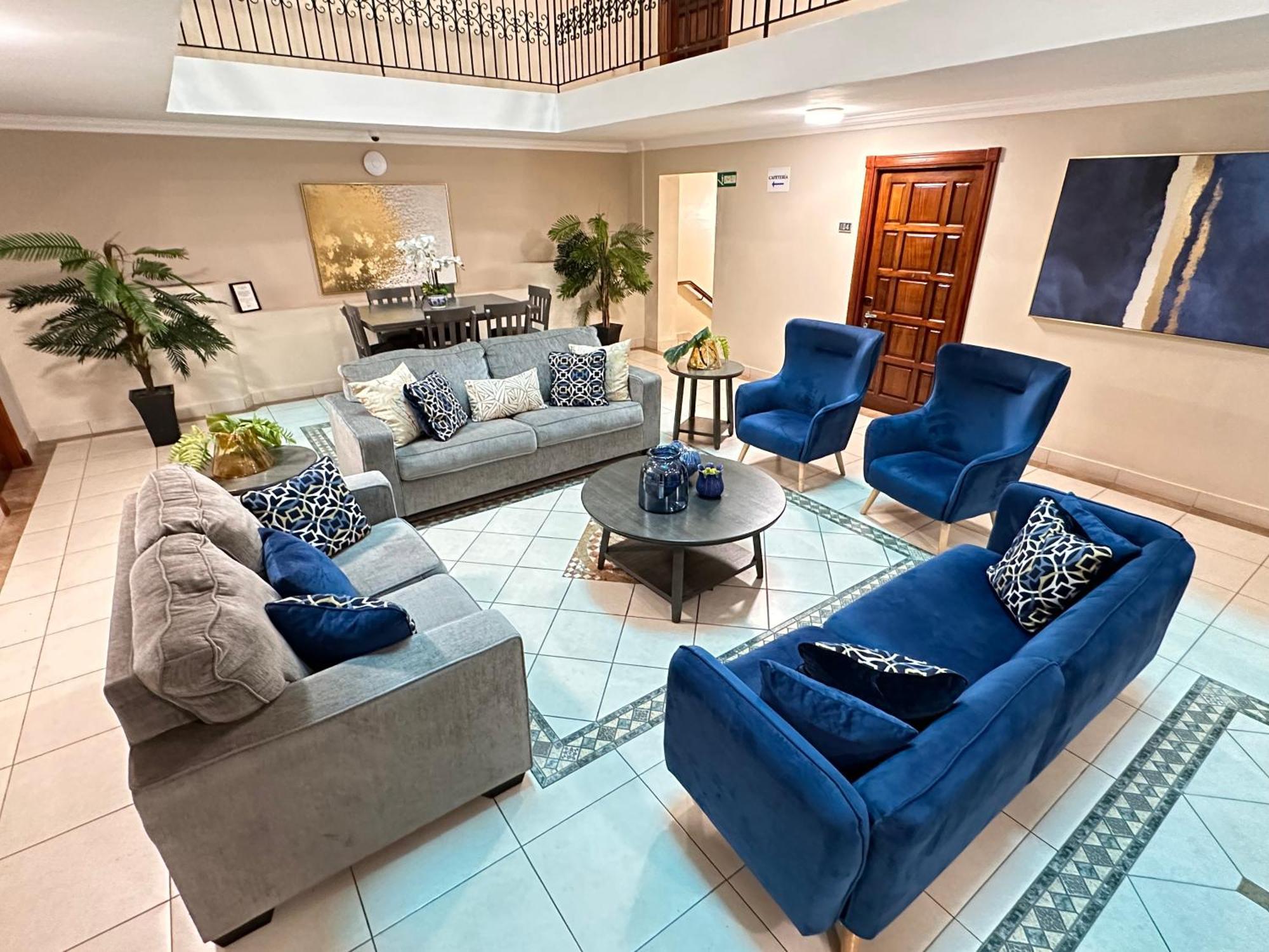 קולון Hotel Andros מראה חיצוני תמונה