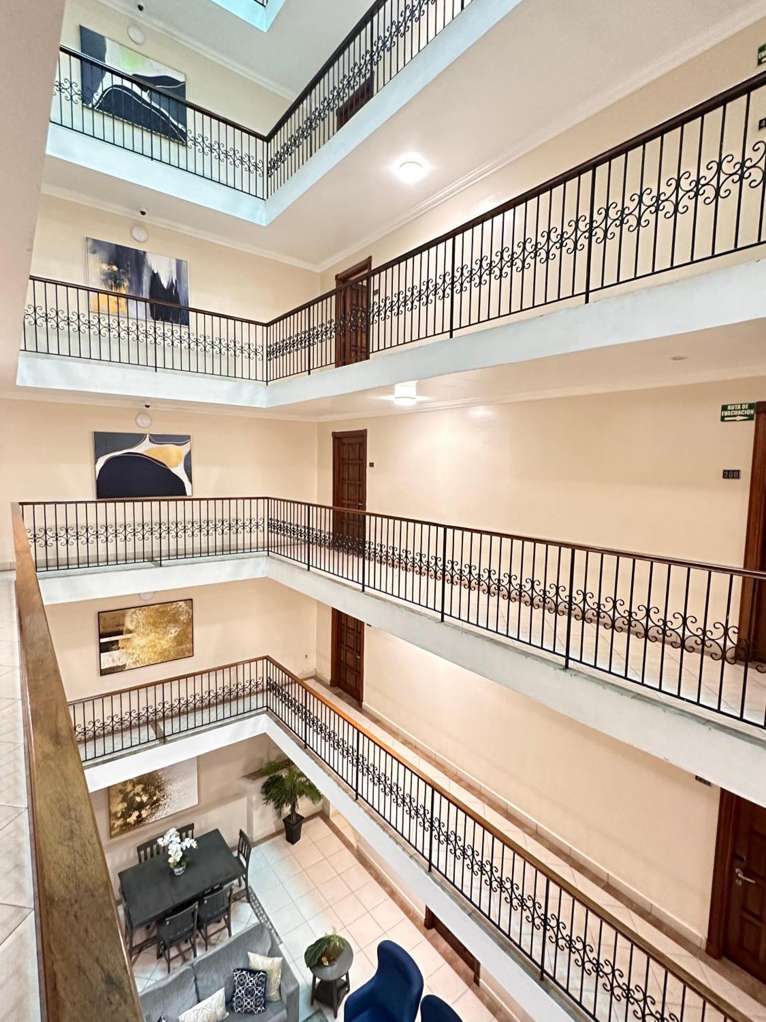 קולון Hotel Andros מראה חיצוני תמונה