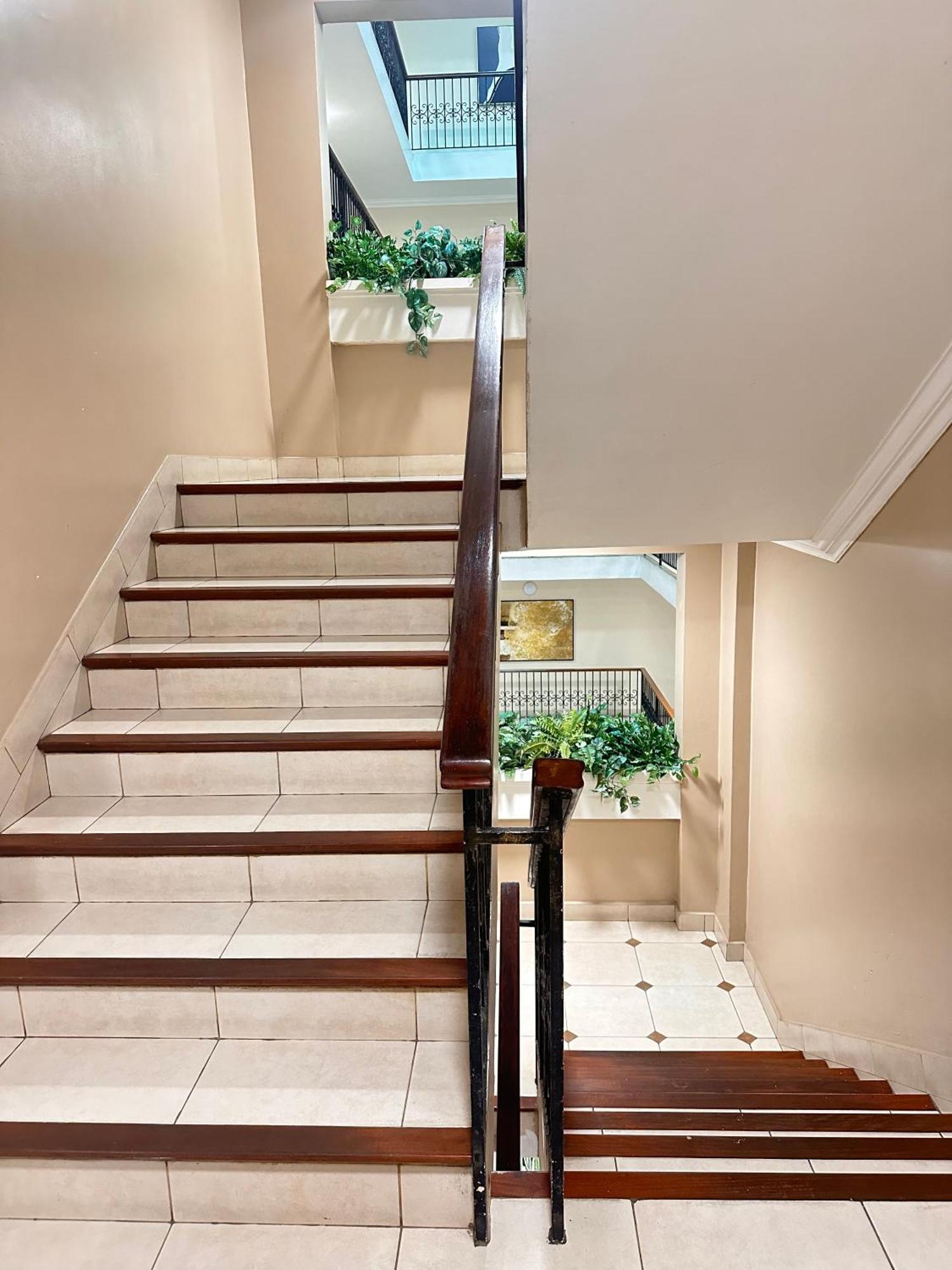 קולון Hotel Andros מראה חיצוני תמונה